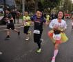 重庆国际马拉松赛选手的奇装异服