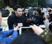 杭州保姆纵火案被中止审理 林生斌现身事发地接受媒体采访